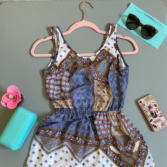 Divided Dress - Picture 2 of 4